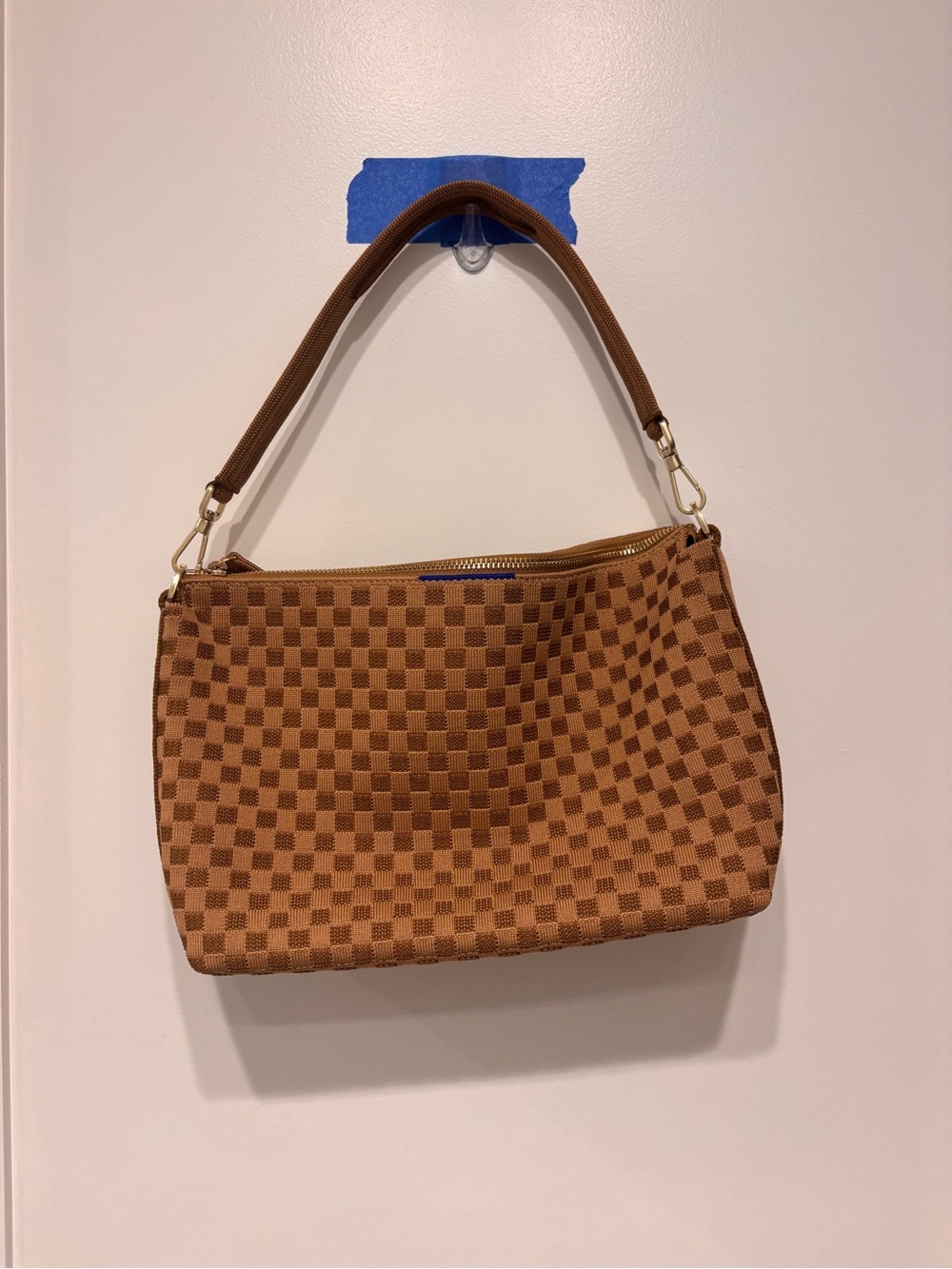 Rothy’s Daily shoulder bag in Hazelnut